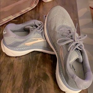 Brooks Adrenaline 20